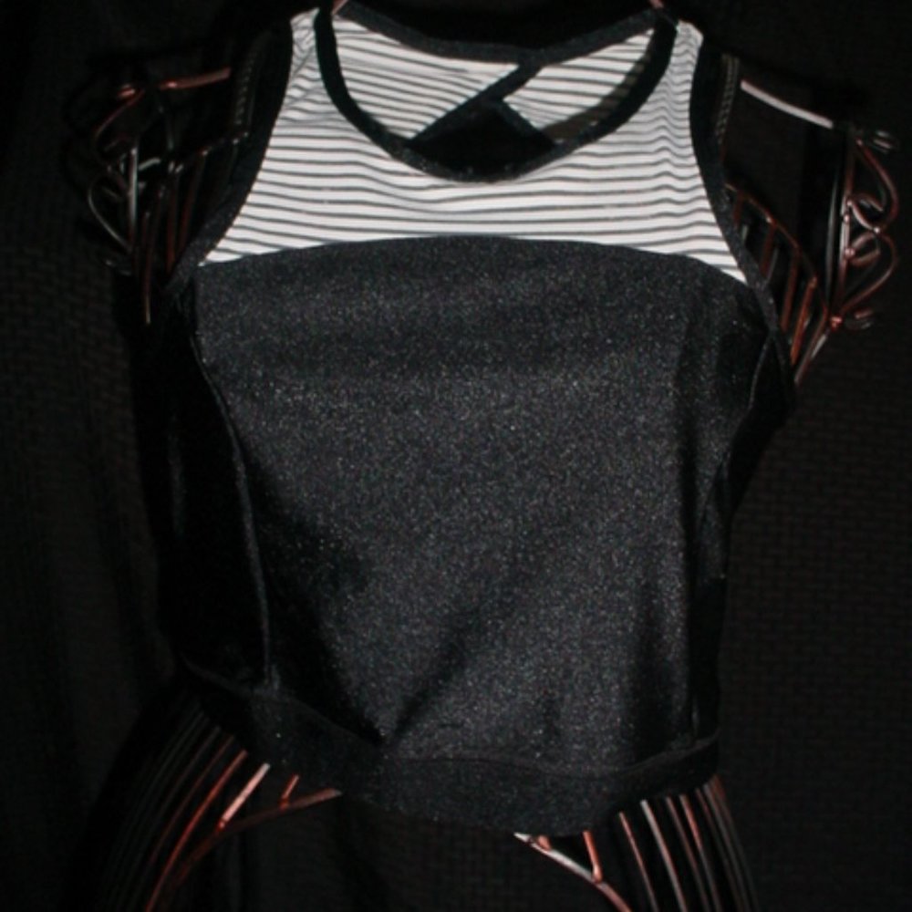 K-DEER Athletic Black & WhiteTank Top L